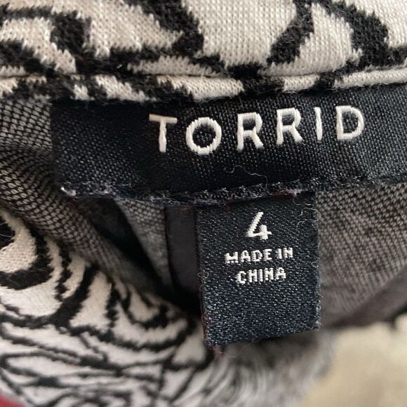 Torrid Blazer Womens 4X White‎ Rose Pockets Shoulder Pads Jacket Single Breasted - Picture 5 of 9